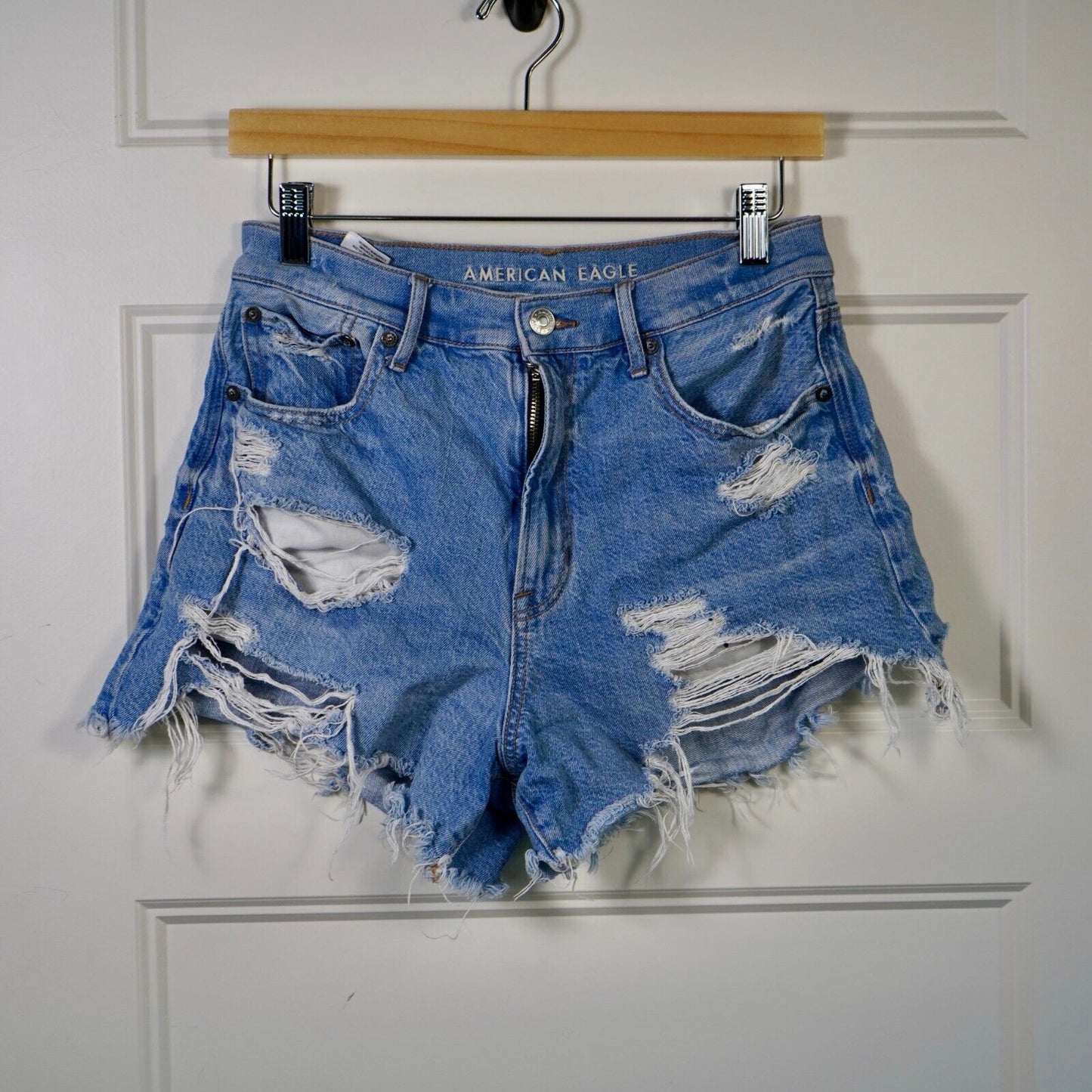 AMERICAN EAGLE Women’s Strigid Denim Curvy Highest Waist '90s Boyfriend SHORT 6