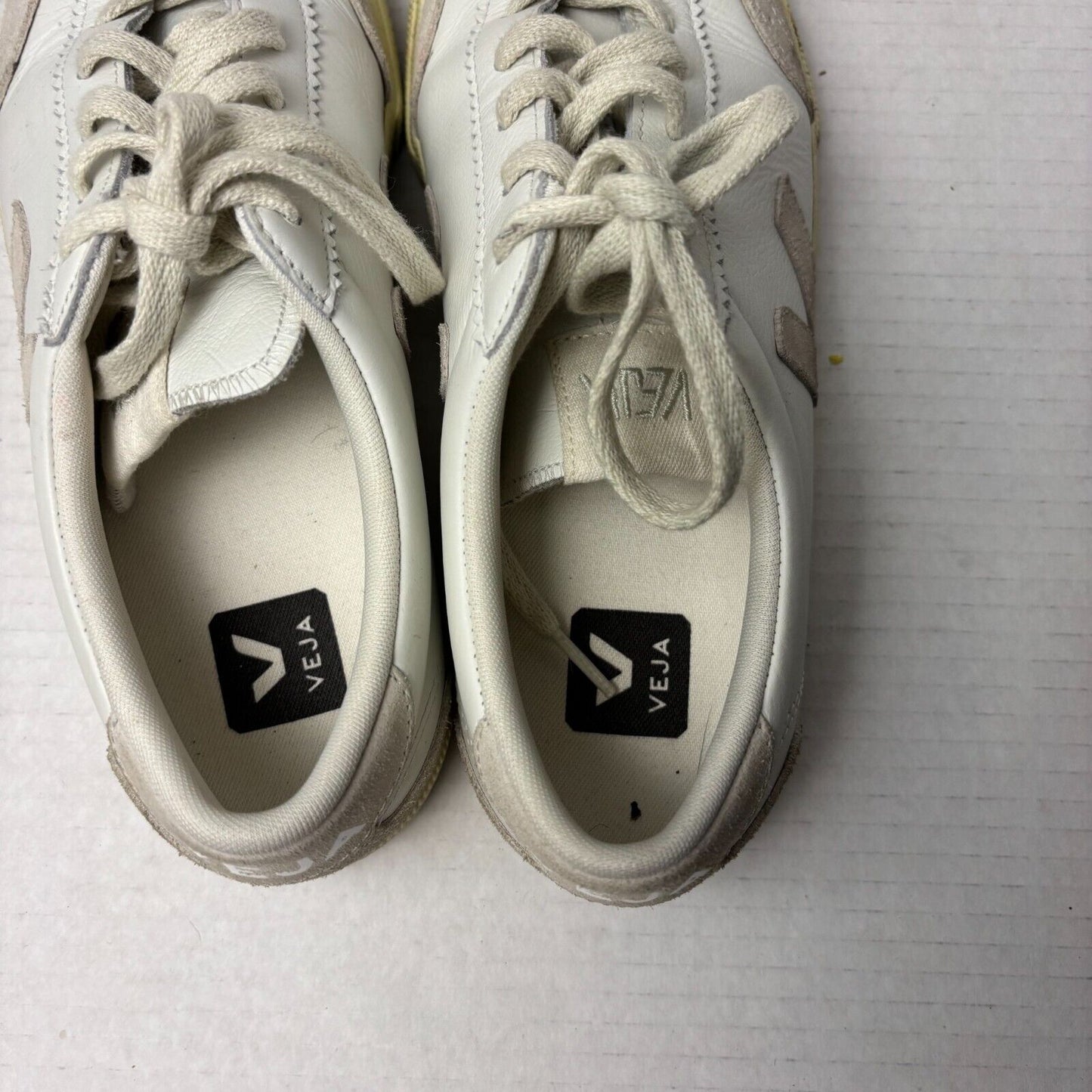 Veja Volley O.T. Leather White Natural Women Casual Lifestyle Shoes Size 9