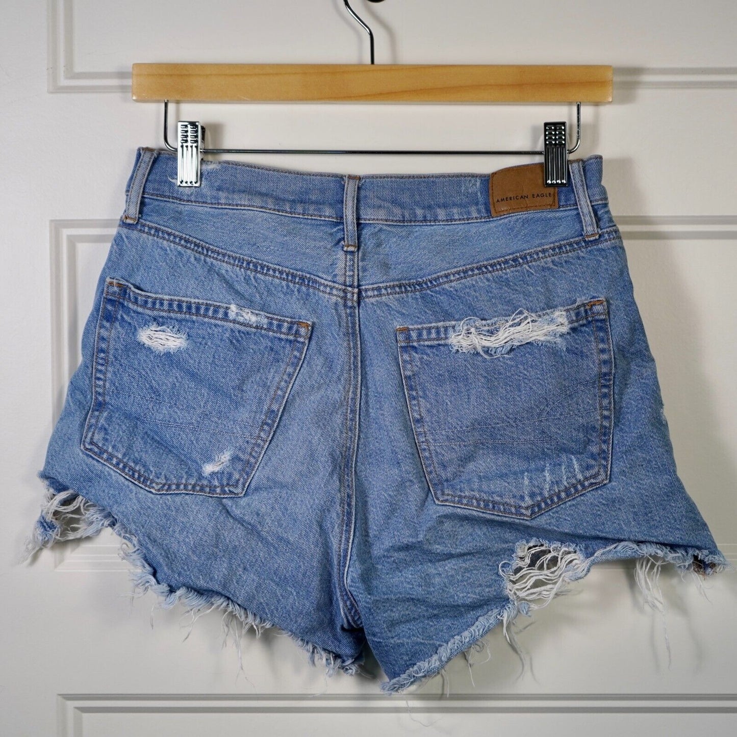 AMERICAN EAGLE Women’s Strigid Denim Curvy Highest Waist '90s Boyfriend SHORT 6