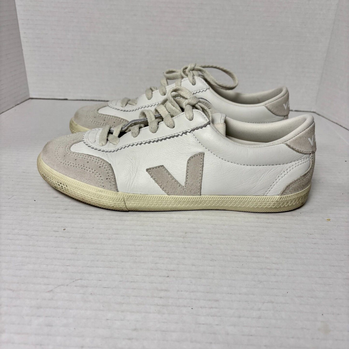 Veja Volley O.T. Leather White Natural Women Casual Lifestyle Shoes Size 9