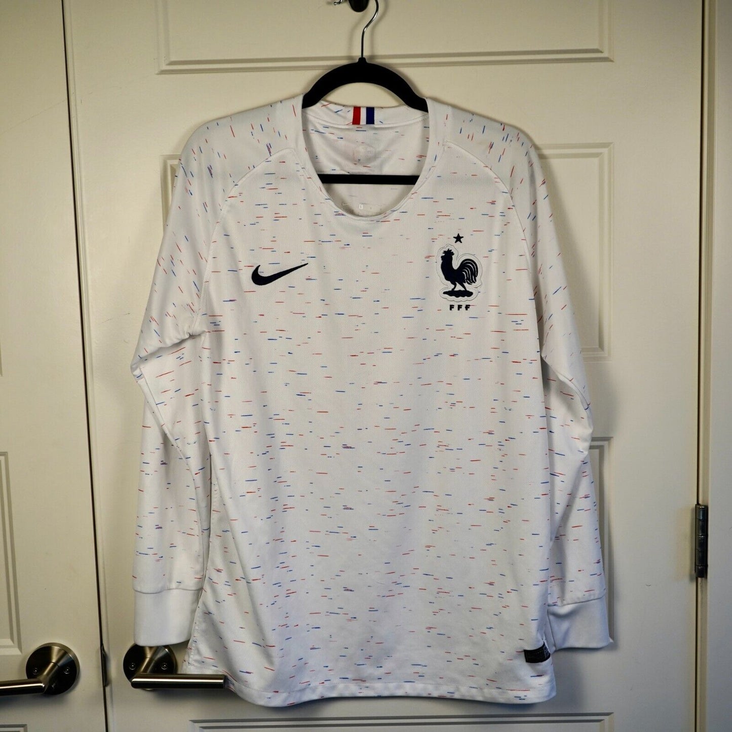 Nike France 2018 Away Jersey Men’s Size Large