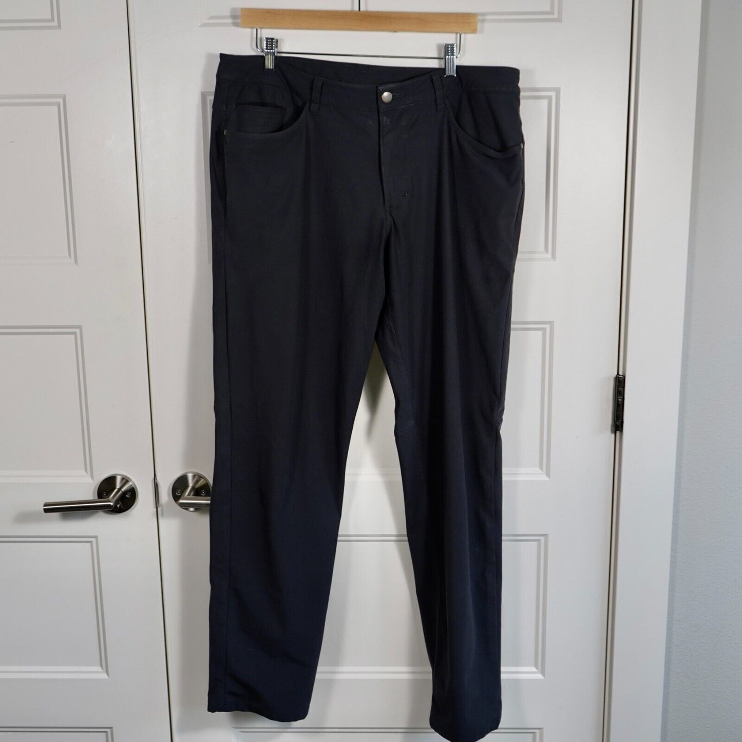 Lululemon Men’s ABC Relaxed-Fit 5 Pocket Pant W 36 L 32 Charcoal