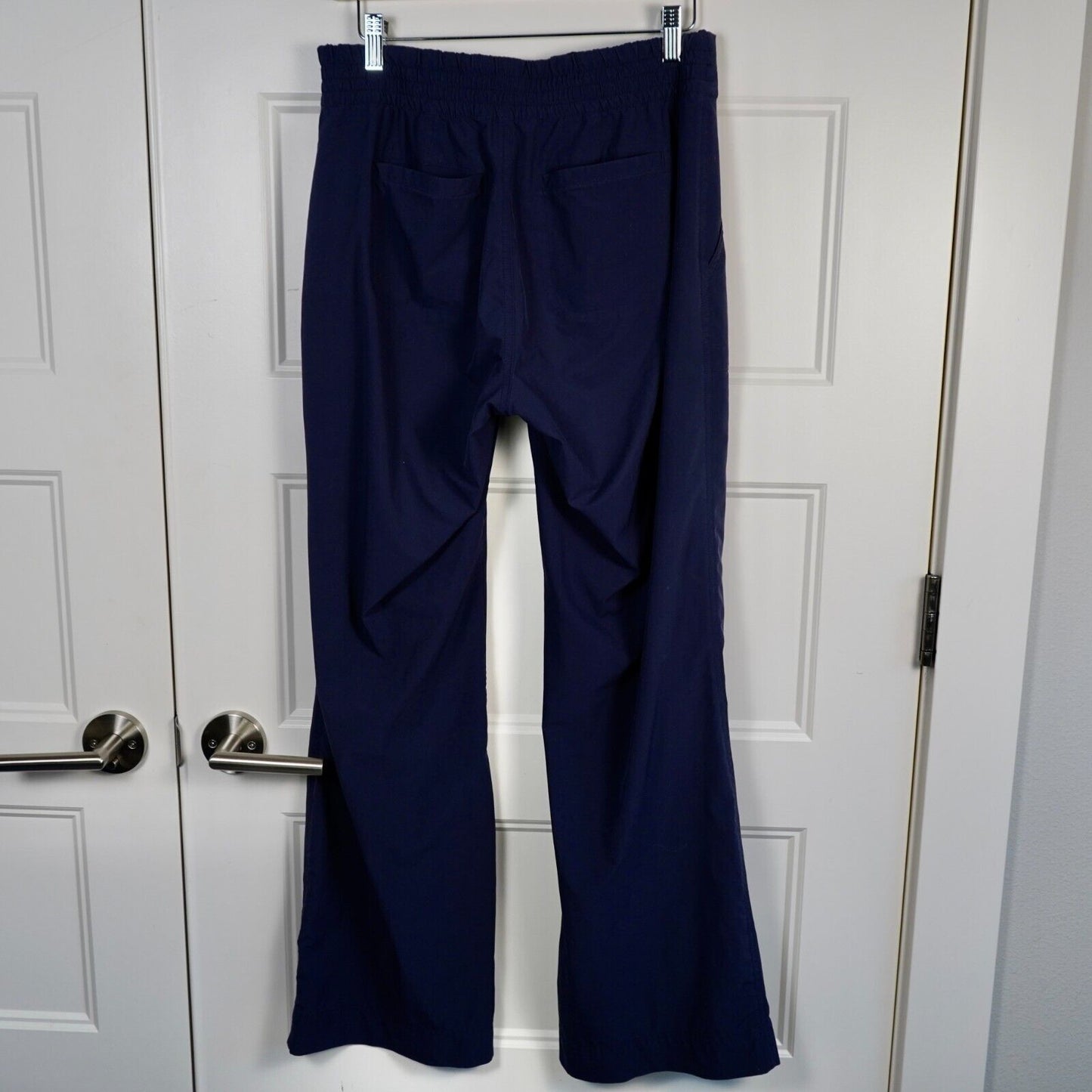 Athleta Chelsea Wide Leg Pant Size 6 Navy Blue Pull On Flowy Lightweight Pocket