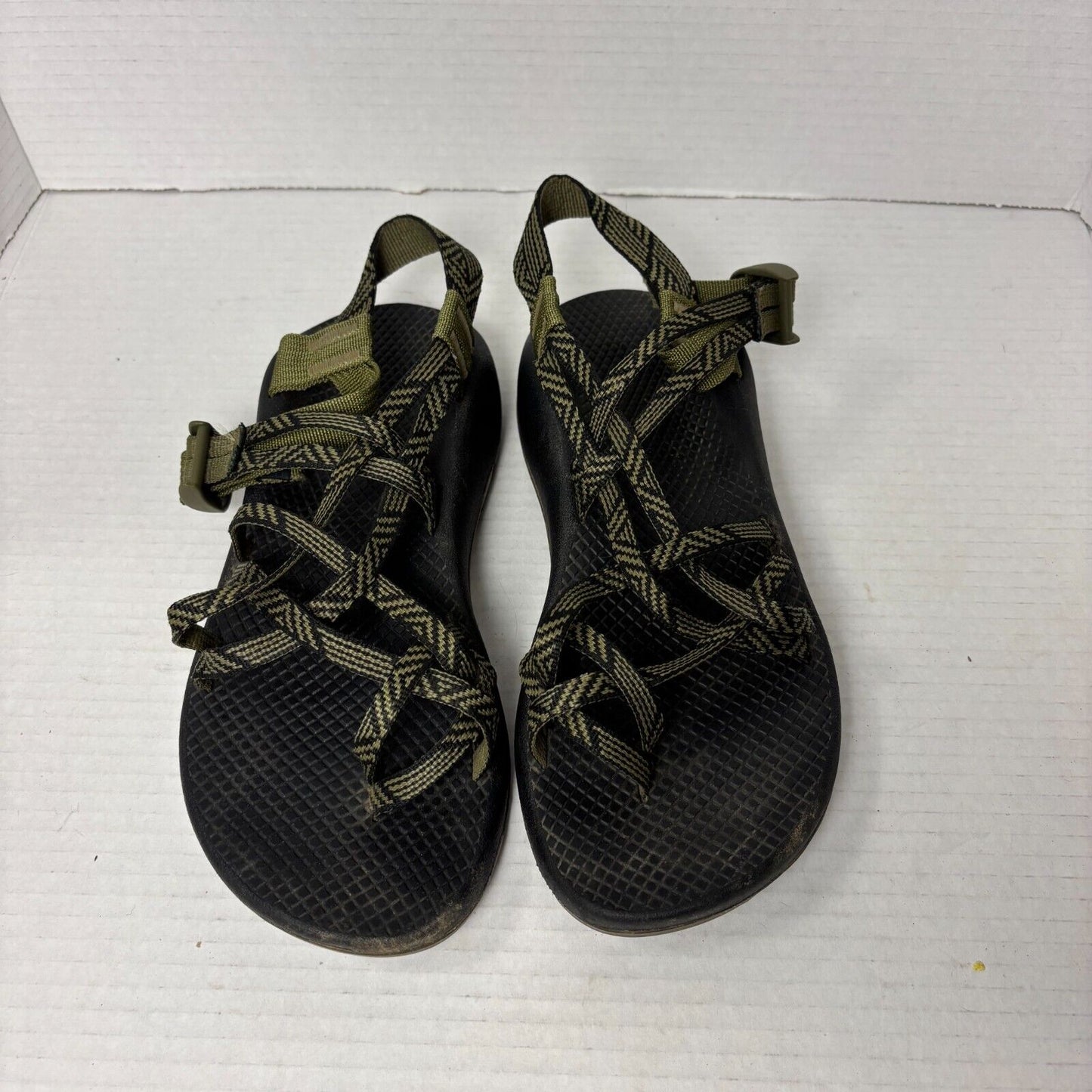 Chaco Women Size 8.5 39 Strappy Toe Loop Hiking Rafting Outdoor Sandals Vibram